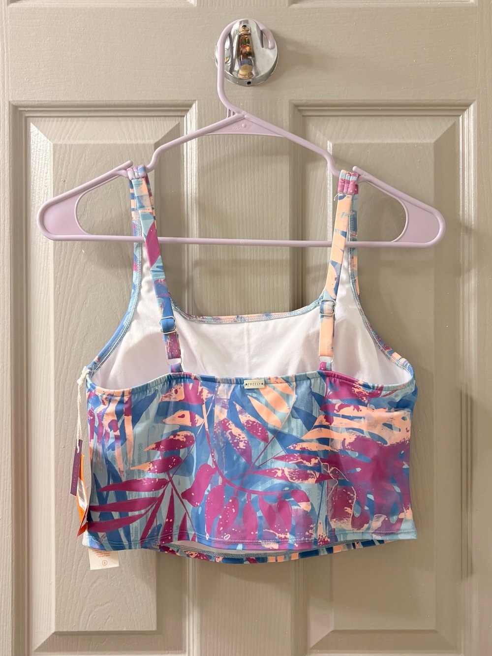 Women’s Freely Cropped Tankini Swim Top - Size Small! - Picture 2 of 3
